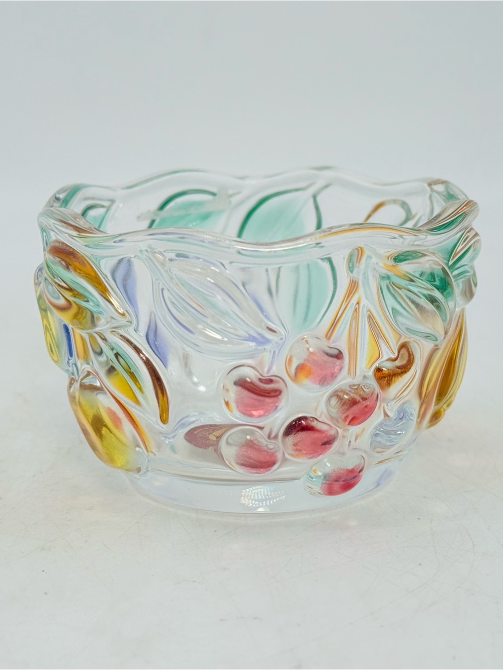 Mikasa Garden Harvest Fruit Bowl, Vintage Glass Bowl, Embossed Fruit Pattern